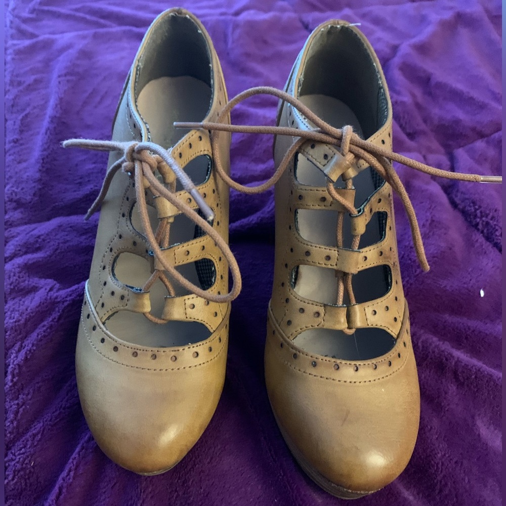 Altar’d State Wedges - Lace up